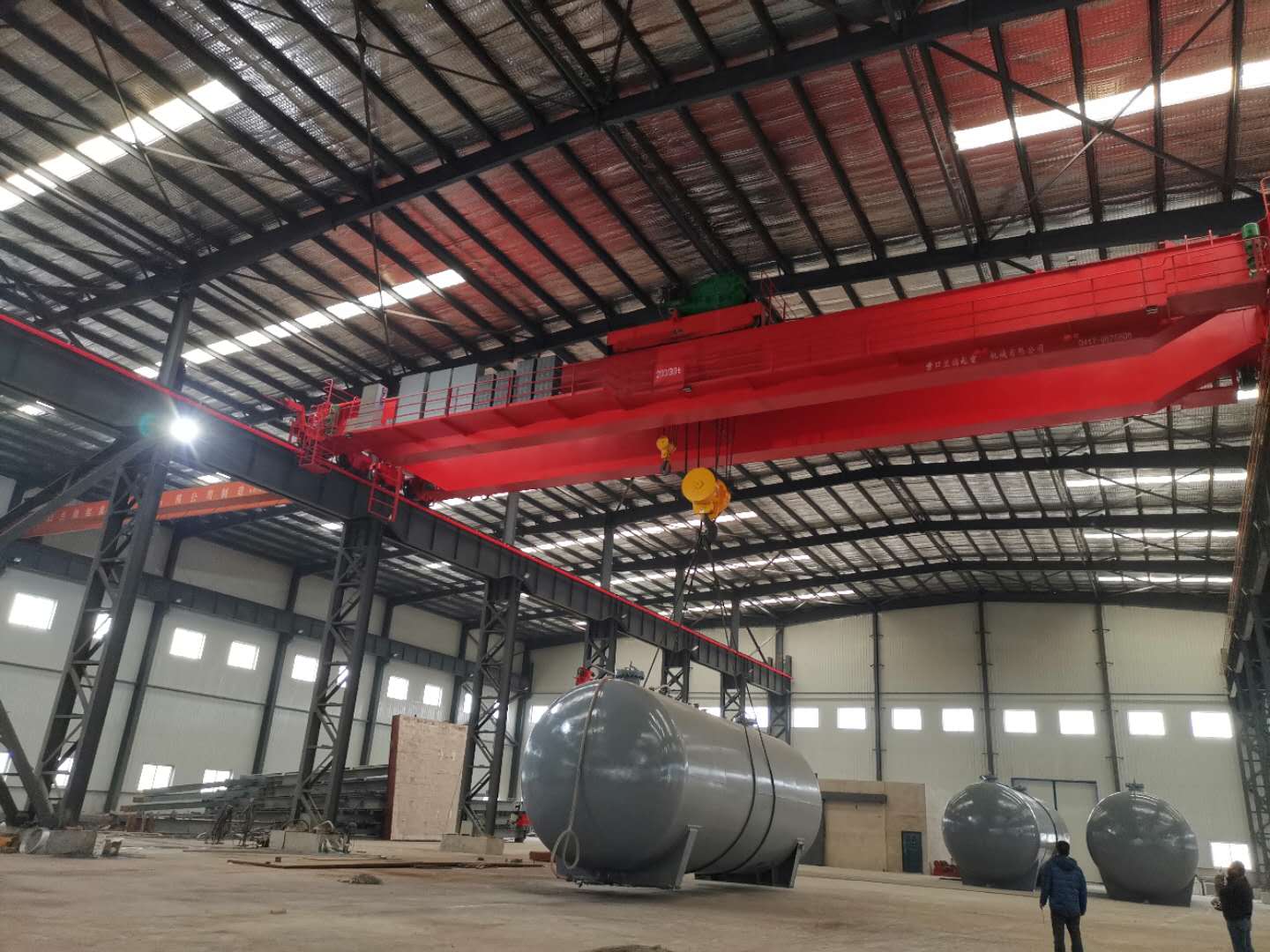 辽宁海盛机械制造有限公司200吨双梁桥式起重机